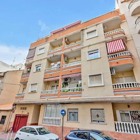 Homely Alcatri Апартаменты